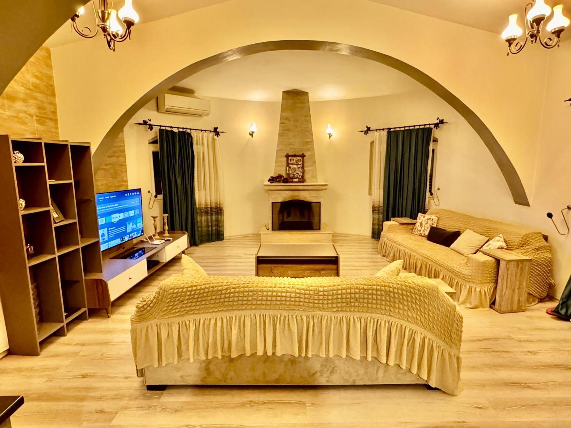 Karakum With Private Pool Kyrenia Villa *
